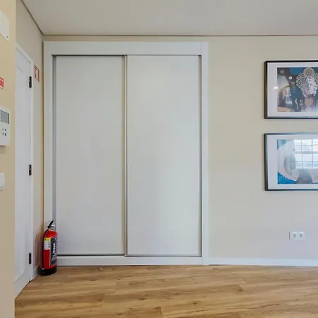 Appartamento Downtown Bocage Iii E Iv *